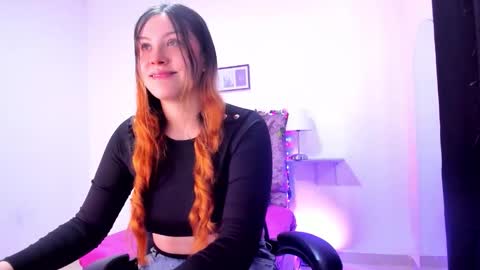 Snapshot of violeta_cutee chatting on February 2, 2:16 pm Violeta online show from February 2, 2:16 pm