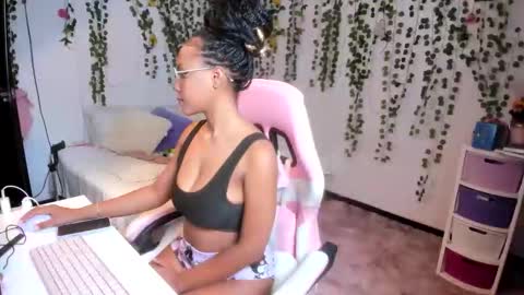 Violeta online show from March 18, 6:33 pm