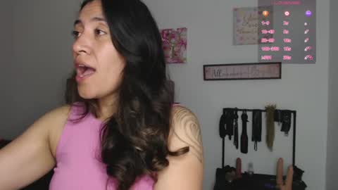 violeta_scott_ online show from June 10, 11:42 am