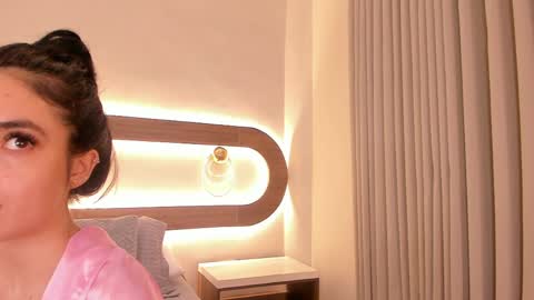 Snapshot of violeta_sum chatting on April 26, 12:58 pm Violeta Sum online show from April 26, 12:58 pm