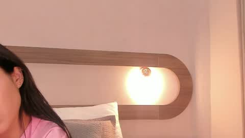 Snapshot of violeta_sum chatting on May 5, 12:35 pm Violeta Sum online show from May 5, 12:35 pm