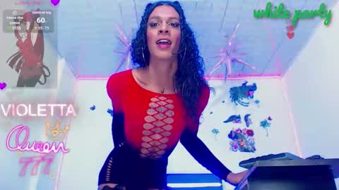 Snapshot of violetaconny chatting on April 28, 7:13 am violetaconny online show from April 28, 7:13 am