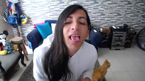 Snapshot of violetagomez_co chatting on April 20, 3:26 pm Violeta Gmez online show from April 20, 3:26 pm