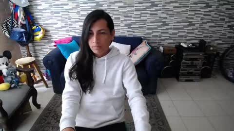 Snapshot of violetagomez_co chatting on April 23, 6:43 pm Violeta Gmez online show from April 23, 6:43 pm