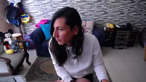 Snapshot of violetagomez_co chatting on April 25, 6:05 pm Violeta Gmez online show from April 25, 6:05 pm