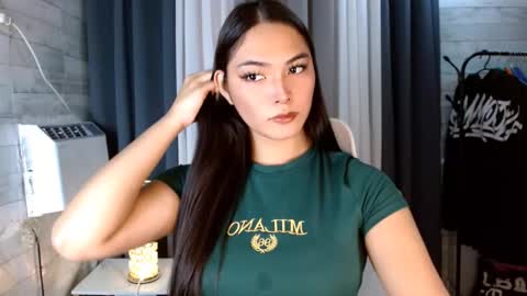 violet online show from November 7, 3:06 am