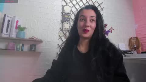 Snapshot of violetatto1 chatting on July 10, 1:47 pm Violeta online show from July 10, 1:47 pm