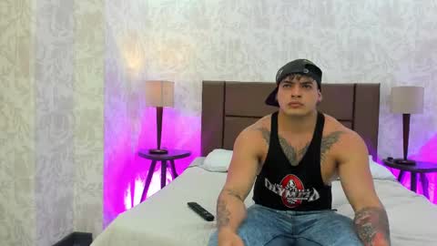Snapshot of violetaydantegh chatting on September 13, 3:28 am vioeta y dante online show from September 13, 3:28 am