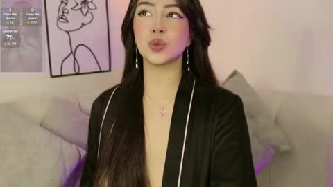 Snapshot of violetblacke_ chatting on June 2, 2:08 pm Violetta online show from June 2, 2:08 pm