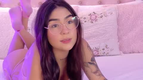 Violet  online show from January 12, 12:32 pm