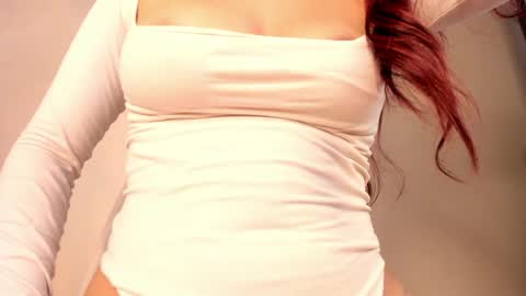 Violet online show from April 18, 7:07 pm