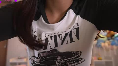 violeth___ online show from April 10, 1:05 pm