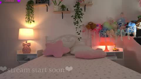 violeth___ online show from April 17, 10:18 am