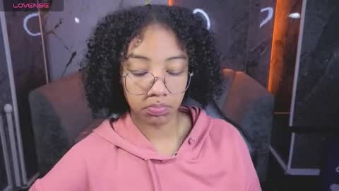 Snapshot of violeth_b chatting on November 24, 12:49 pm violeth_b online show from November 24, 12:49 pm