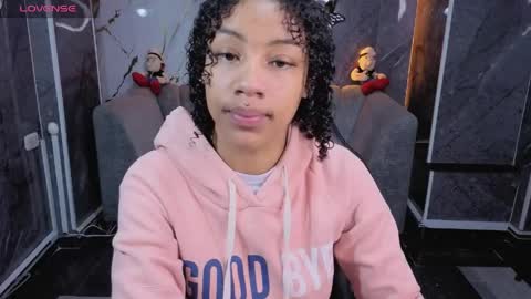Snapshot of violeth_b chatting on April 25, 12:41 pm violeth_b online show from April 25, 12:41 pm