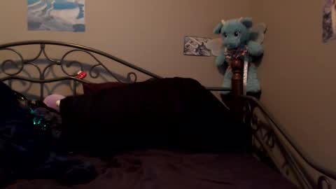 Snapshot of violethooper chatting on June 3, 6:46 pm Violet Hooper online show from June 3, 6:46 pm