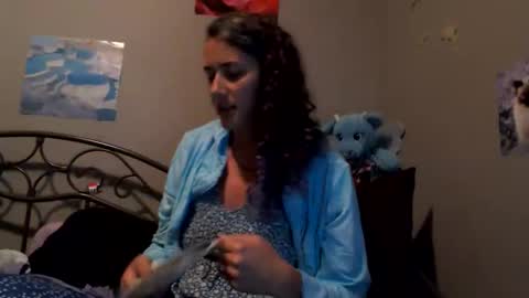 Snapshot of violethooper chatting on June 6, 3:44 am Violet Hooper online show from June 6, 3:44 am