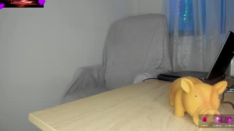 violetparkker online show from November 19, 4:45 am