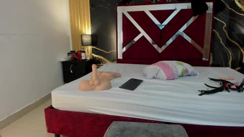 Violet Rose online show from November 26, 9:49 pm