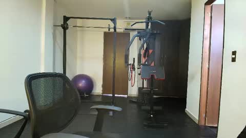 Snapshot of violetroussee chatting on September 21, 3:35 pm violetroussee online show from September 21, 3:35 pm