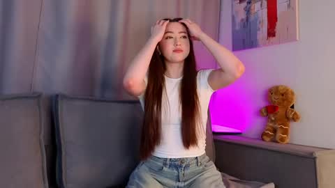 Snapshot of violetsilence chatting on April 11, 2:54 pm Lisa online show from April 11, 2:54 pm