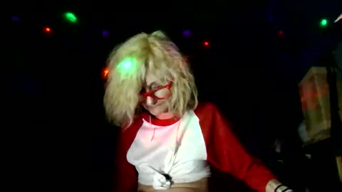 violetsprings7 online show from March 29, 12:05 pm