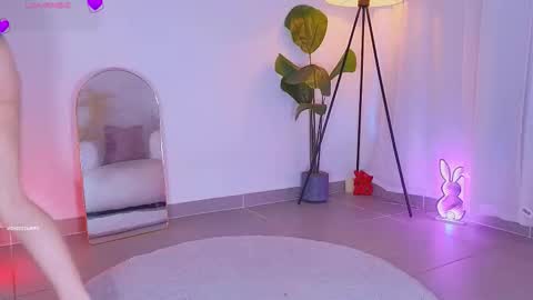 violetssweet online show from January 7, 10:45 pm