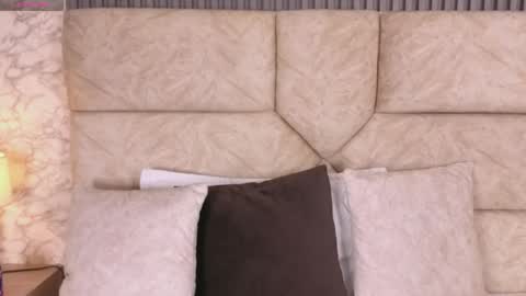 Snapshot of violett_fowlerxx chatting on May 21, 3:35 am violett online show from May 21, 3:35 am