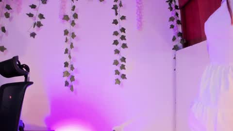 Violeta online show from February 7, 11:45 pm