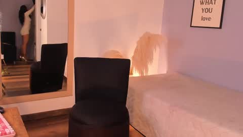 violetta_bold online show from February 15, 2:44 pm