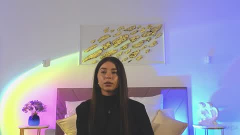 violetta_finch online show from April 25, 1:41 pm