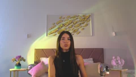 Snapshot of violetta_finch chatting on July 1, 11:56 am violetta_finch online show from July 1, 11:56 am