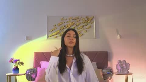Snapshot of violetta_finch chatting on July 9, 11:03 am violetta_finch online show from July 9, 11:03 am