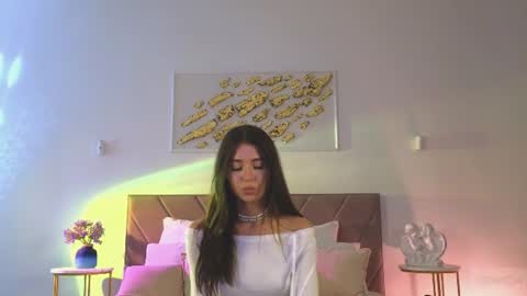 Snapshot of violetta_finch chatting on July 28, 11:05 am violetta_finch online show from July 28, 11:05 am