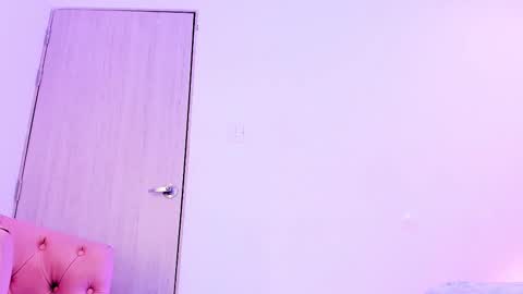 Snapshot of violetta_foxx1 chatting on February 26, 7:35 pm violeta online show from February 26, 7:35 pm