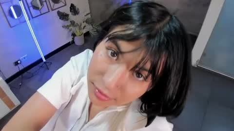 Snapshot of violettaa_stone chatting on July 9, 4:05 am Violettaa online show from July 9, 4:05 am