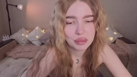 Snapshot of violettaotis chatting on April 23, 2:08 pm ViolettaOtis online show from April 23, 2:08 pm
