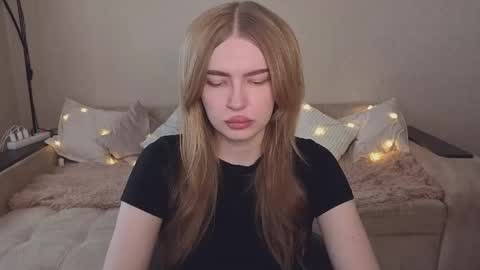 Snapshot of violettaotis chatting on May 4, 12:56 pm ViolettaOtis online show from May 4, 12:56 pm