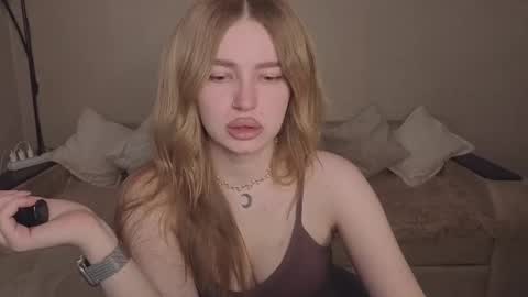 Snapshot of violettaotis chatting on May 12, 3:31 pm ViolettaOtis online show from May 12, 3:31 pm