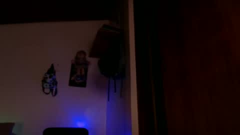 Snapshot of violettasexycam chatting on December 23, 2:13 am violetafetish online show from December 23, 2:13 am