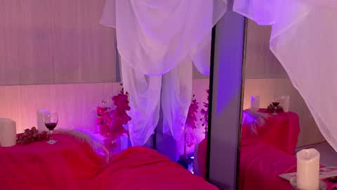 Violett Castel online show from February 12, 8:48 pm