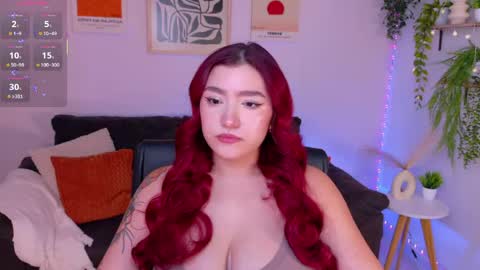 Snapshot of violettcastel chatting on May 3, 7:53 pm Violett Castel online show from May 3, 7:53 pm