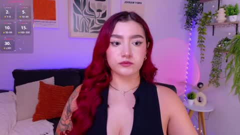 Snapshot of violettcastel chatting on May 16, 9:13 pm Violett Castel online show from May 16, 9:13 pm