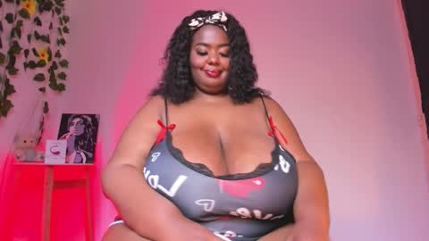 Snapshot of violette_plus chatting on February 11, 8:14 pm Call me valeria online show from February 11, 8:14 pm