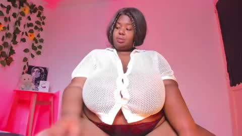 Snapshot of violette_plus chatting on April 25, 4:04 am Call me valeria online show from April 25, 4:04 am