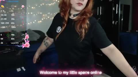 Snapshot of violettelynn_ chatting on July 2, 4:40 am Violetta Morningstar online show from July 2, 4:40 am