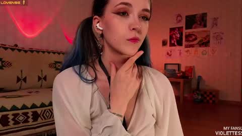 Snapshot of violettesss chatting on April 30, 5:30 pm Vi Best on my Fansly online show from April 30, 5:30 pm
