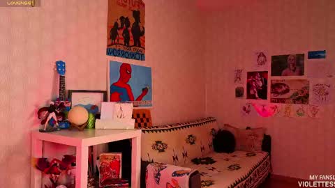 Snapshot of violettesss chatting on May 27, 4:15 pm Vi Best on my Fansly online show from May 27, 4:15 pm