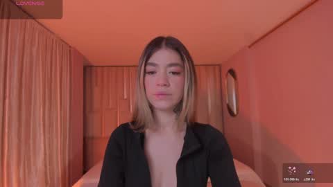 Violett  online show from April 1, 8:48 am