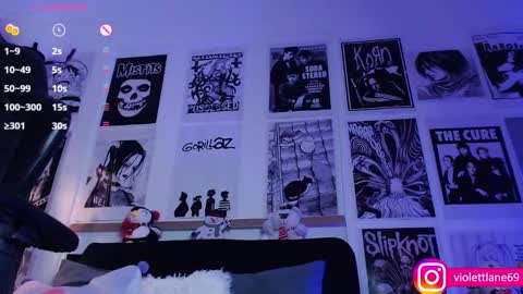 Snapshot of violettlane chatting on December 13, 12:31 am Violeta online show from December 13, 12:31 am